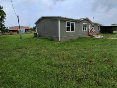 Mobile Home at 214 N Texas St Graford, TX 76449