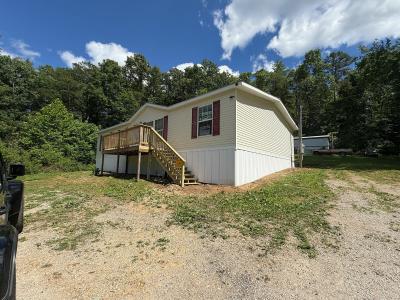 Photo 3 of 27 of home located at 137 Morrison Subdivi Oakdale, TN 37829