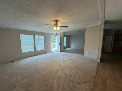 Photo 5 of 27 of home located at 137 Morrison Subdivi Oakdale, TN 37829