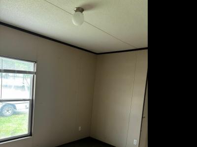 Photo 5 of 8 of home located at 1A Mcmichael Park Ln Hooks, TX 75561