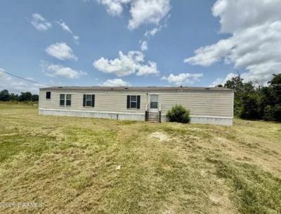 Mobile Home at 22326 Pinehill Cemetery Rd Iowa, LA 70647