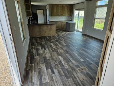 Photo 2 of 24 of home located at 14258 Airline Hwy Gonzales, LA 70737