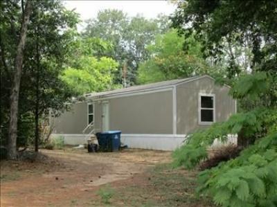 Mobile Home at 326 Valleyview St Gun Barrel City, TX 75156