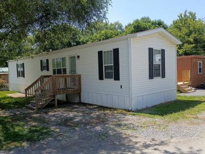 Mobile Home at 16 Creekside Cir Roanoke, VA 24019