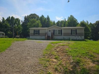 Mobile Home at 575 Yancey Rd Rossville, TN 38066