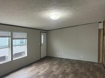 Photo 2 of 12 of home located at 25898 I-30 Frontage Rd Bryant, AR 72022