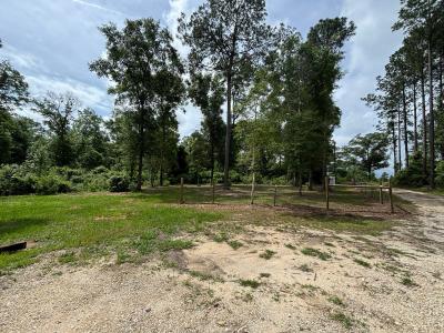 Photo 4 of 18 of home located at 12398 Holliman Rd Citronelle, AL 36522