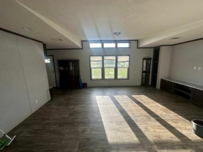 Photo 3 of 11 of home located at 6581 Frankoma Rd Tulsa, OK 74101