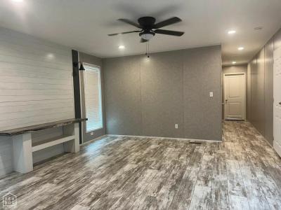Photo 3 of 16 of home located at 885 Highway 91 Walnut Ridge, AR 72476