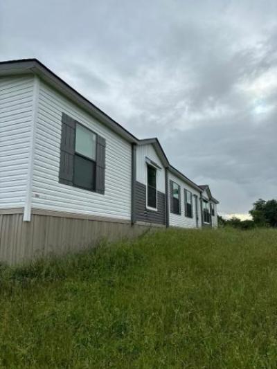 Photo 5 of 12 of home located at 2012 Locust Grove Rd Carlisle, KY 40311