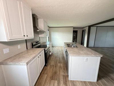 Photo 4 of 17 of home located at 2033 Little Creek Wa Hockley, TX 77447