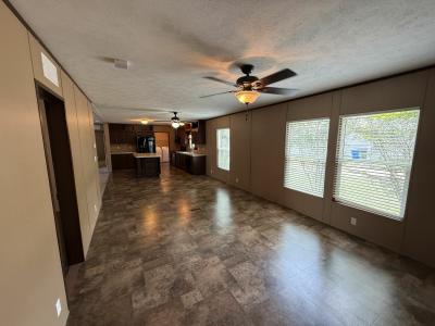 Photo 4 of 21 of home located at 12656 Claremont Cir Del Valle, TX 78617