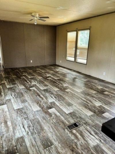 Photo 2 of 10 of home located at 367 Holloway Ln Big Sandy, TX 75755
