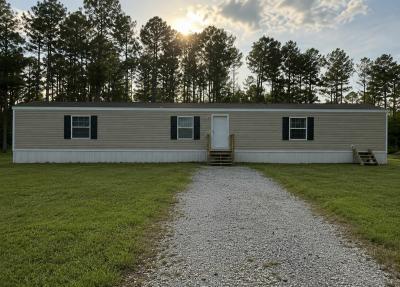 Mobile Home at 10580 Locke Rd Keithville, LA 71047