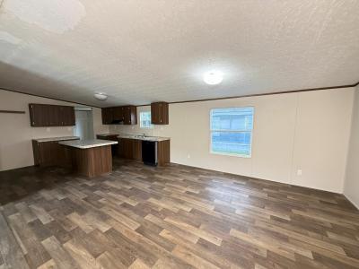 Photo 4 of 13 of home located at 2021 N Battlebell Rd Trlr 58 Highlands, TX 77562