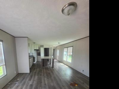 Photo 3 of 9 of home located at 2509 Aberdeen Dr Lot 206 Findlay, OH 45840