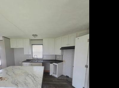 Photo 4 of 9 of home located at 2509 Aberdeen Dr Lot 206 Findlay, OH 45840