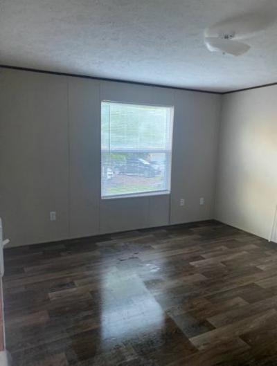 Photo 5 of 6 of home located at 43 Sutherland Ln SW Conyers, GA 30012