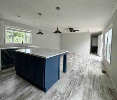 Photo 5 of 16 of home located at 14 Woodland Park Rd Waverly, OH 45690