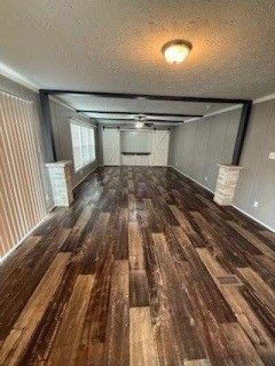 Photo 5 of 14 of home located at 348 Lynn Dr Fraziers Bottom, WV 25082