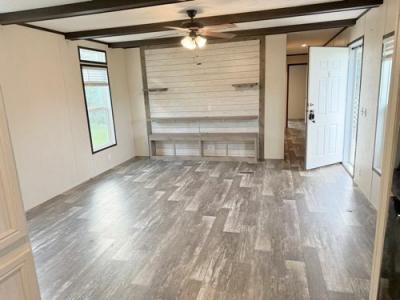 Photo 5 of 18 of home located at 27458 Zack Magee Rd Franklinton, LA 70438