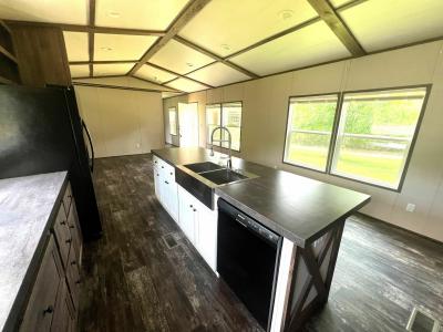 Photo 3 of 12 of home located at 26 Maple Dr Gordo, AL 35466