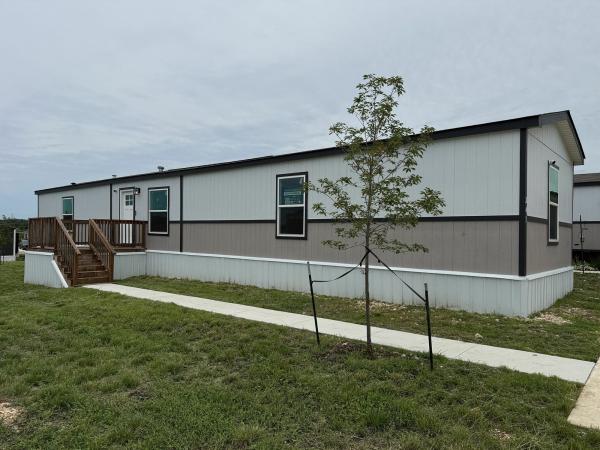 2024 EPIC ADVENTURE 45CEA16763AH24 Mobile Home For Sale