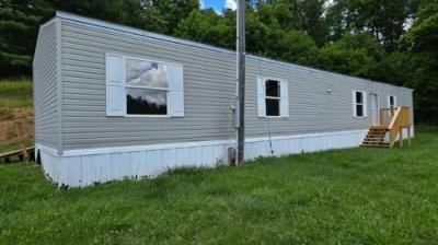 Mobile Home at 1060 Veneable School Rd Booneville, KY 41314