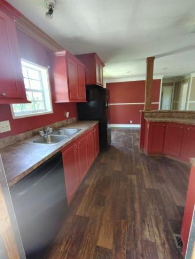Photo 4 of 14 of home located at 184 Springtime St Wewahitchka, FL 32465