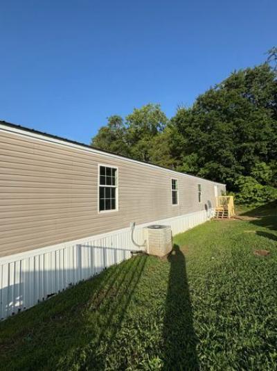 Photo 2 of 21 of home located at 220 Monday Rd Lot 60 Corryton, TN 37721