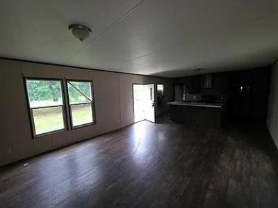 Photo 3 of 11 of home located at 420 E Douglas St Earlsboro, OK 74840