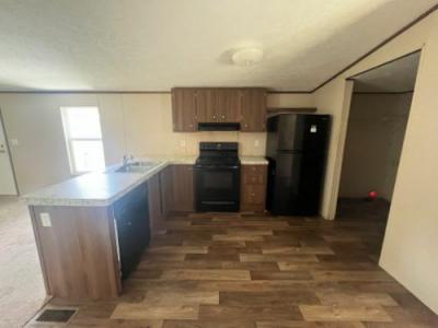 Photo 4 of 13 of home located at 533 Greensville Rd Lumberton, NC 28358