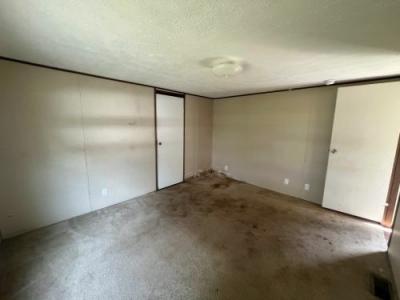 Photo 5 of 13 of home located at 533 Greensville Rd Lumberton, NC 28358