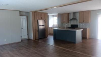 Photo 2 of 15 of home located at 510 Proctor St Walterboro, SC 29488