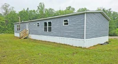 Photo 3 of 12 of home located at 89 Tower Road Corbin, KY 40701