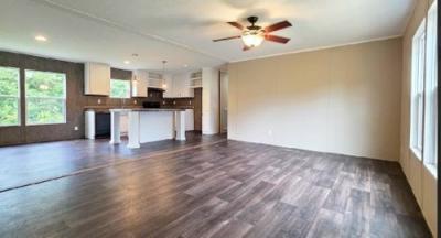 Photo 5 of 12 of home located at 89 Tower Road Corbin, KY 40701
