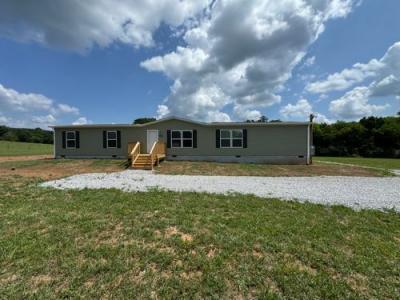 Photo 2 of 18 of home located at 1670 Goodfield Rd Decatur, TN 37322