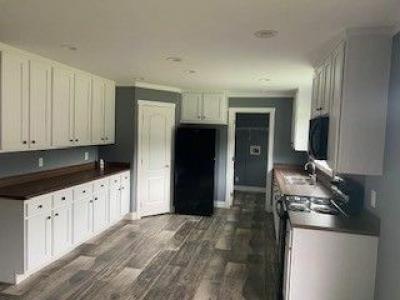 Photo 4 of 20 of home located at 14 Woodland Park Rd Waverly, OH 45690