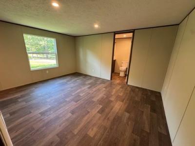 Photo 4 of 10 of home located at 398 Hammontree Dr La Fayette, GA 30728