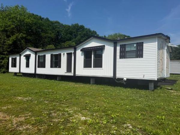 2024 FARM HOUSE 72 Mobile Home For Sale