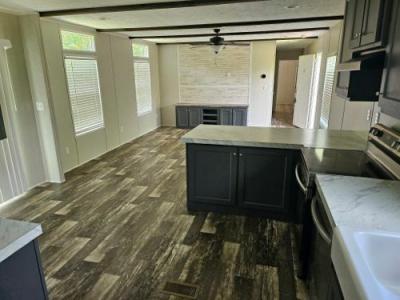 Photo 3 of 8 of home located at 4080 Pyburns Dr Savannah, TN 38372