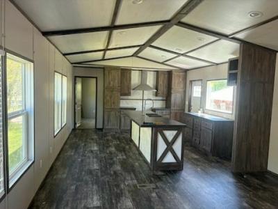 Photo 3 of 15 of home located at 25898 I-30 Frontage Rd Bryant, AR 72022