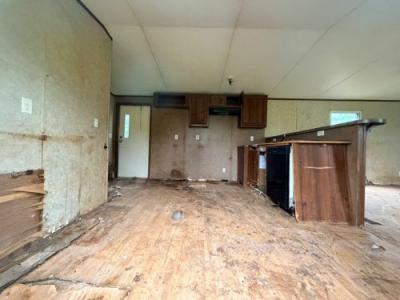 Photo 3 of 14 of home located at 2735 County Street 2798 Chickasha, OK 73018