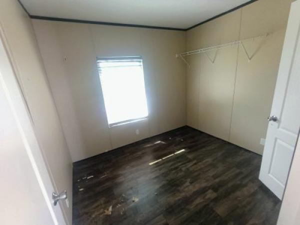 2017 THE BREEZE Manufactured Home