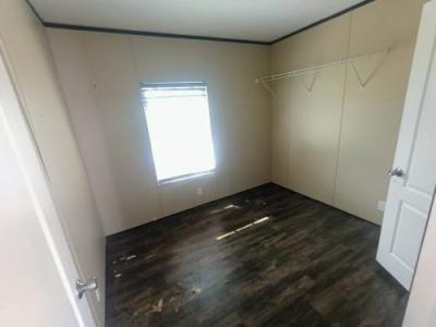 Photo 5 of 6 of home located at 112 Cloverleaf Ct Greenville, SC 29611