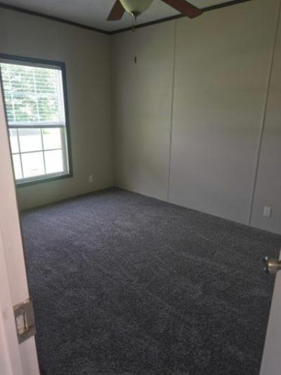 Photo 5 of 9 of home located at 142 Bargerton - Union Cross Rd Lexington, TN 38351