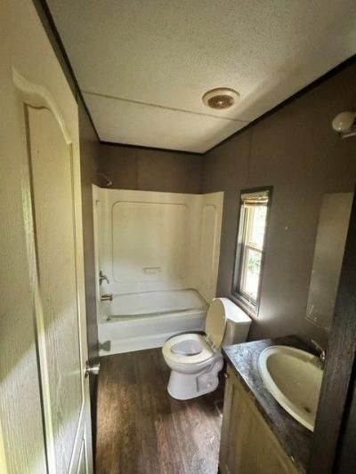 Photo 5 of 12 of home located at 9274 County Road 3418 Brownsboro, TX 75756