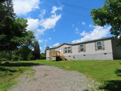 Mobile Home at 365 Chicken Dave Rd Whitwell, TN 37397