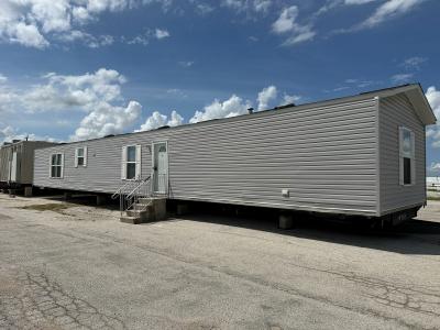 Mobile Home at 330 Woodcrest Somerset, TX 78069