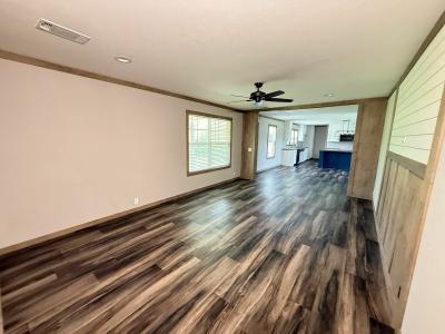 Photo 2 of 16 of home located at 1204 County Road 5023 Cleveland, TX 77327